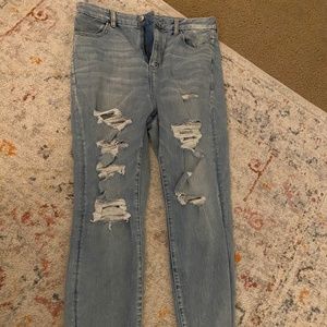 super high waisted American eagle ripped jeans